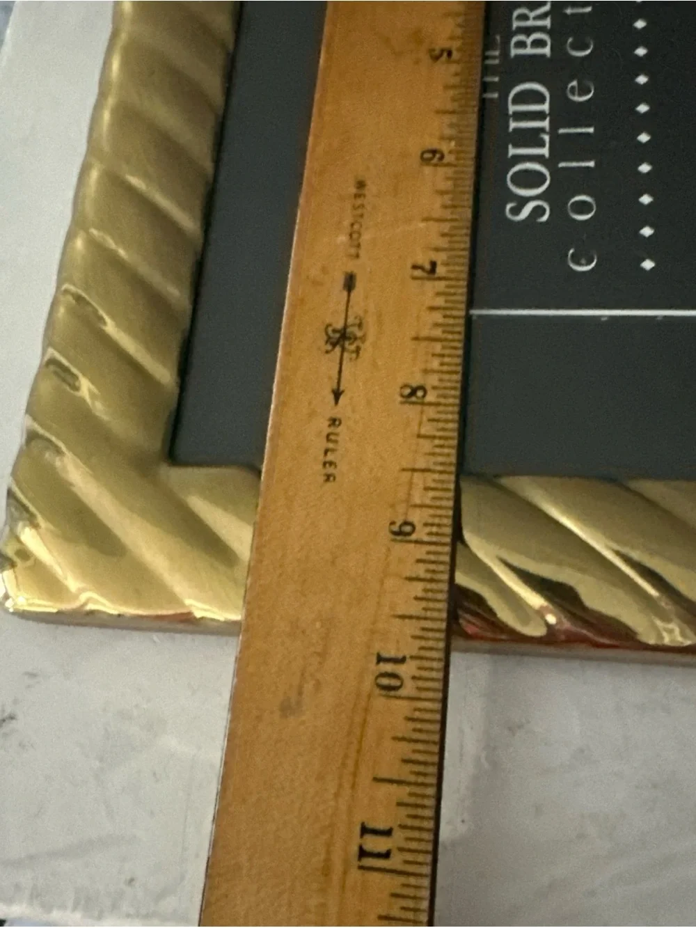 VINTAGE SOLID BRASS PICTURE FRAME FITS 8X10 WOOD BACK - Picture 7 of 7